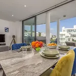 Vivi Homes - Deco Pool, Garden, Terrace & Appartamento