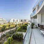 Vivi Homes - Deco Pool, Garden, Terrace & Appartamento