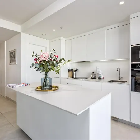 아파트 Vivi Homes - Deco Pool, Garden, Terrace &