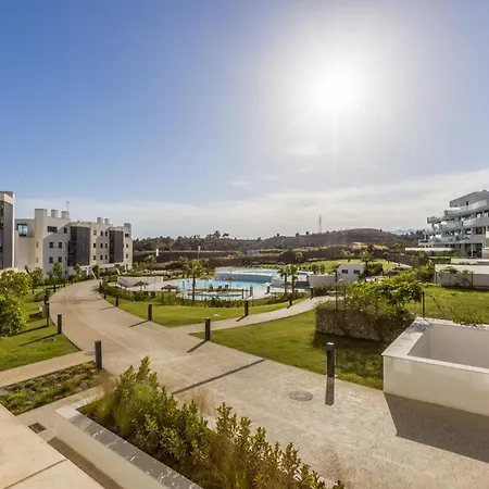 Vivi Homes - Deco Pool, Garden, Terrace & Appartement Fuengirola