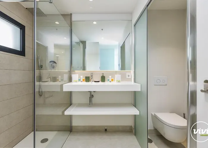 Vivi Homes - Deco Pool, Garden, Terrace & Appartement *