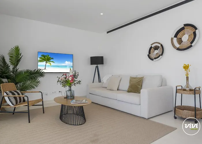 Vivi Homes - Deco Pool, Garden, Terrace & Fuengirola