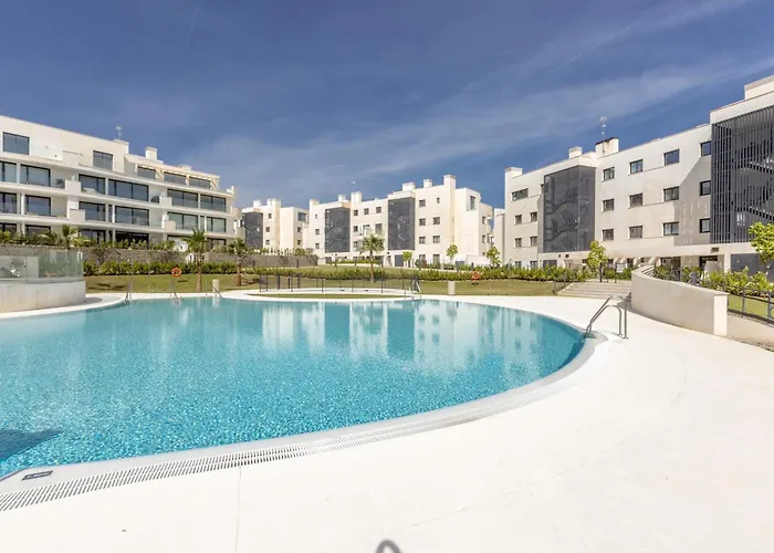 Vivi Homes - Deco Pool, Garden, Terrace & Appartement Fuengirola