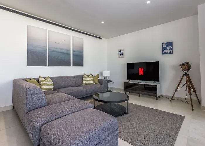 Appartement Vivi Homes - Deco Pool, Garden, Terrace & Fuengirola