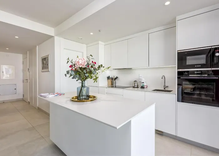 Appartement Vivi Homes - Deco Pool, Garden, Terrace &